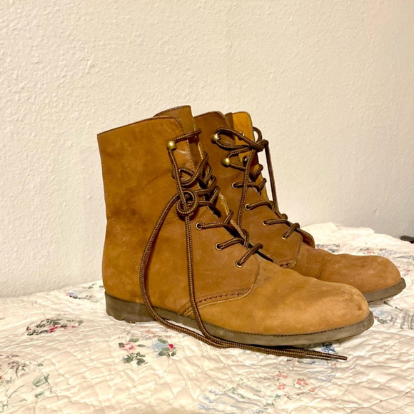 Vintage Nine West Soft Leather Suede Boots - Picture 3 of 13
